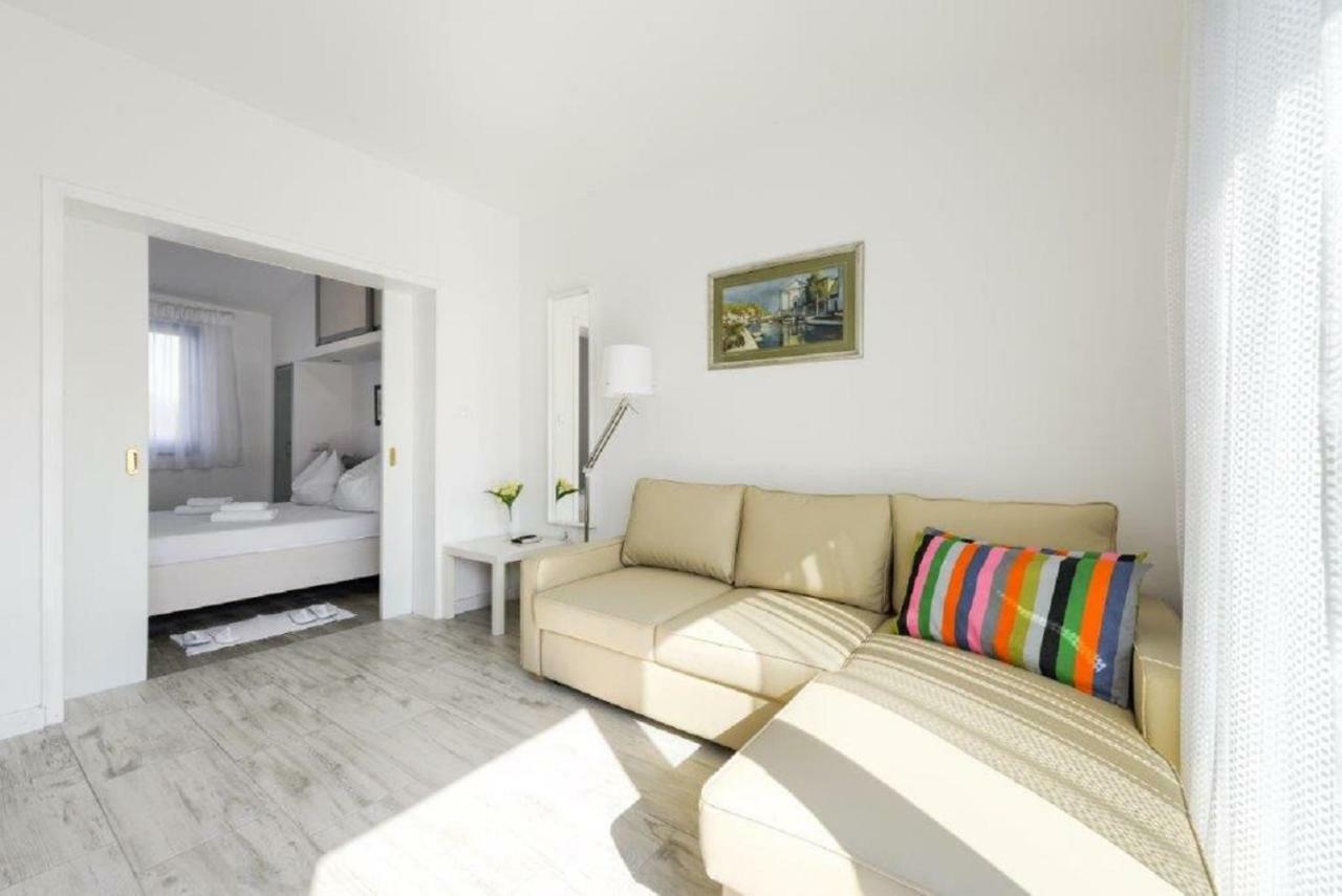 Apartments Villa Pina Vodice Kültér fotó